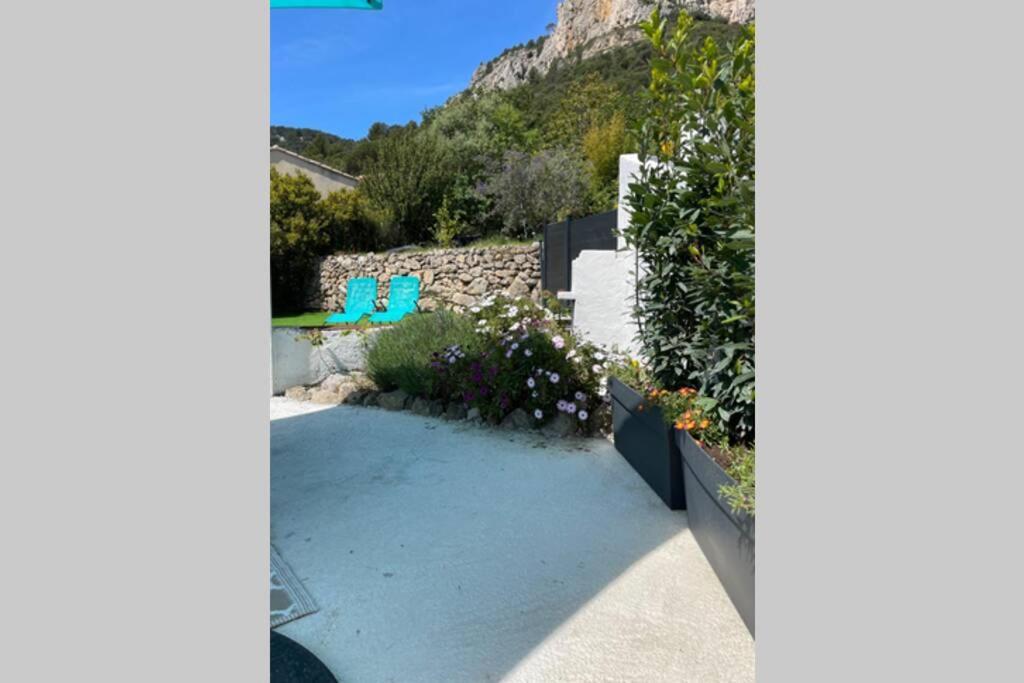 Maison Avec Jardin, Parking Entre Mer Et Montagne Le Revest-le-Eaux Kültér fotó