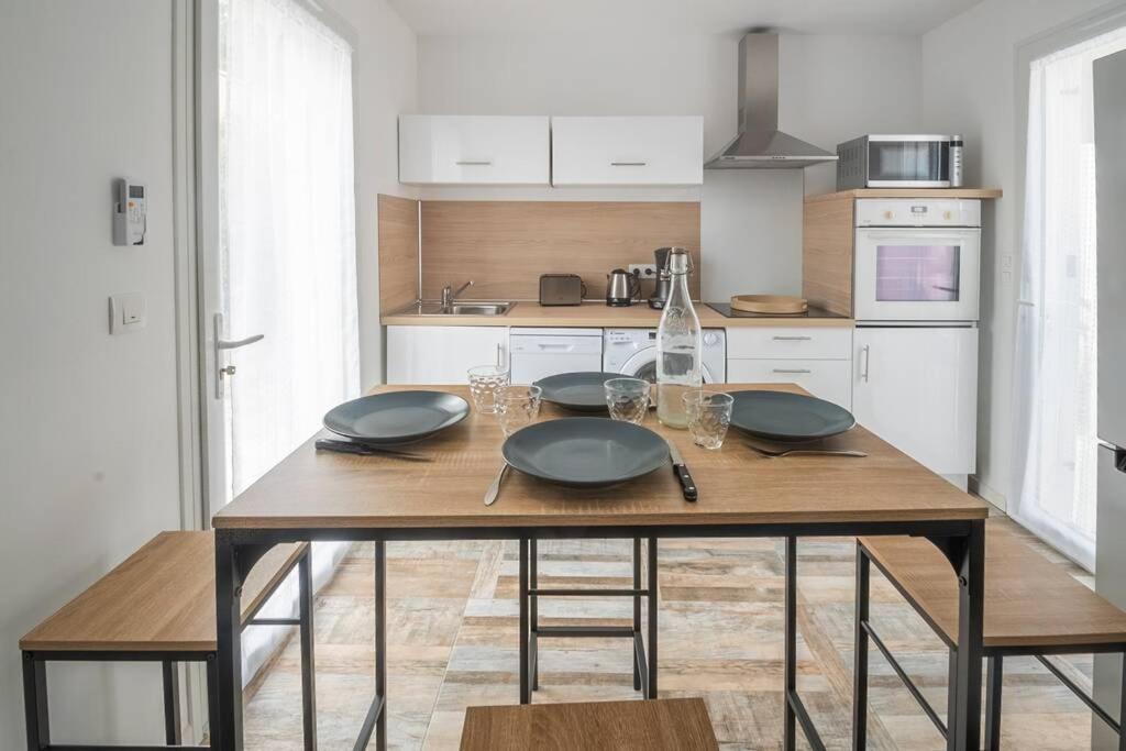 Maison Avec Jardin, Parking Entre Mer Et Montagne Le Revest-le-Eaux Kültér fotó