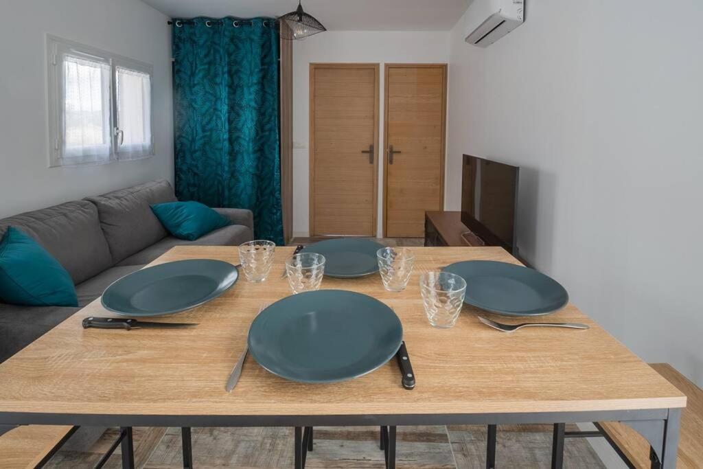 Maison Avec Jardin, Parking Entre Mer Et Montagne Le Revest-le-Eaux Kültér fotó