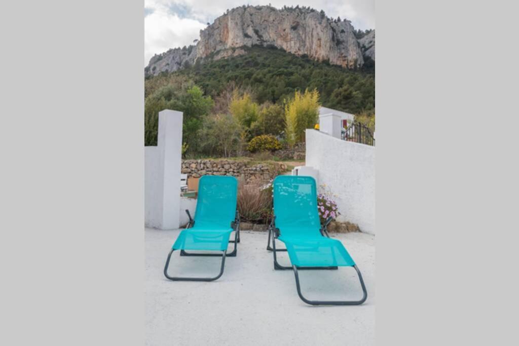 Maison Avec Jardin, Parking Entre Mer Et Montagne Le Revest-le-Eaux Kültér fotó